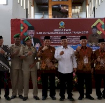 Asisten I Pemkab Kukar Buka Musda PWRI, Ajak Pensiunan Berkontribusi Bangunan Daerah