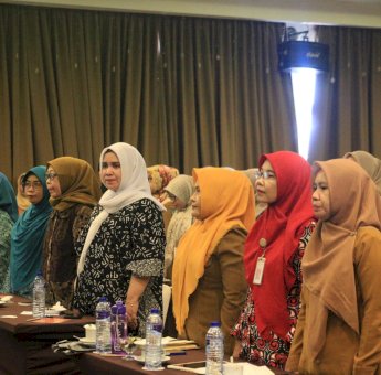 Pendidik dan Bunda PAUD Kecamatan di Gowa Diberikan Pelatihan Holistik Integratif