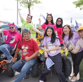 Lewat Karnaval, Aston Makassar Promosikan Tema Perayaan Tahun Baru Woody’s Roundup