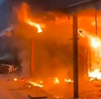 25 Ruko di Jayapura Papua Dibakar Massa Iring-Iringan Jenazah Lukas Enembe