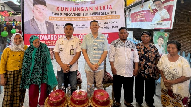 Anggota DPRD Sulsel, Edward Wijaya Horas saat melakukan kunker pengawasan APBD Sulsel di Kelurahan Maccini Sombala, Kecamatan Tamalate, Kota Makassar, Kamis (23/11/2023). (Foto: Istimewa)