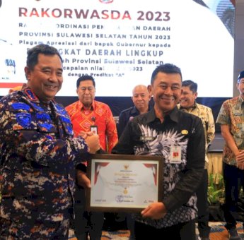 Sistem Akuntabilitas Kinerja Instansi Tergolong Baik, Sekretariat DPRD Sulsel Terima Penghargaan dari Pj Gubernur