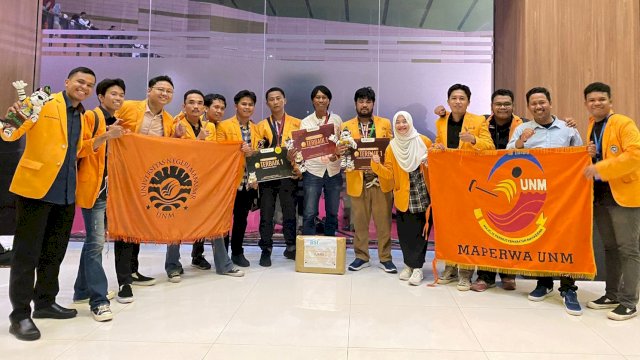 Maperwa UNM sukses meraih 3 medali emas pada malam penganugerahan Abdidaya Ormawa yang dilaksanakan di Auditorium Universitas Jember, Jawa Timur, Sabtu (9/12/2023). (Foto: Istimewa)