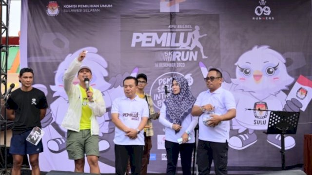 KPU Sulawesi Selatan menggelar ajang Pemilu Run 2024 yang diikuti oleh puluhan komunitas runners, Sabtu (16/12/2023). (Foto: Istimewa)