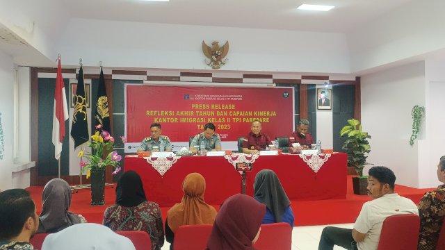 Ket : Kegiatan Refleksi Akhir Tahun dan Capaian Kinerja Kantor Imigrasi Kelas II TPI Parepare (Foto : Mulyadi Ma'ruf / Republiknews.co.id)