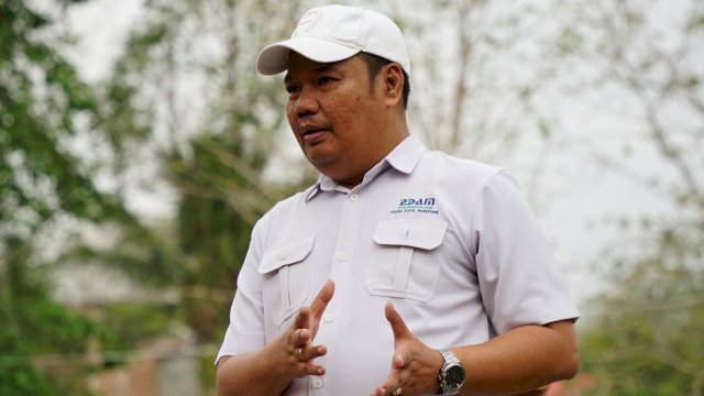 Ket : Direktur PAM Tirta Karajae Parepare, Andi Firdaus Djollong (istimewa)