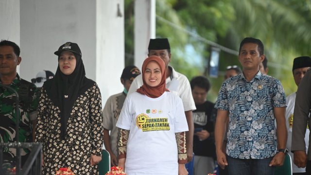 Bupati Luwu Utara Indah Putri Indriani saat membuka Turnamen Sepak Takraw Bupati Cup 2023.