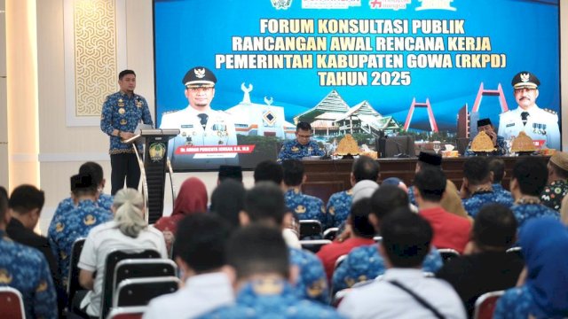 Bupati Gowa Adnan Purichta Ichsan saat membuka Forum Konsultasi Publik RKPD Tahun 2025, di Baruga Tinggimae, Rumah Jabatan Bupati Gowa, kemarin. (Dok. Humas Gowa)