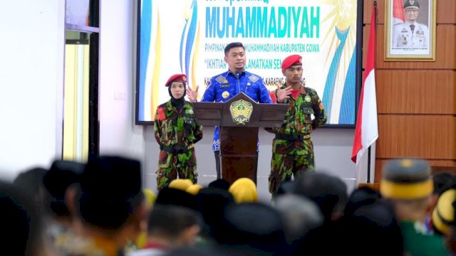 Bupati Gowa Adnan Purichta Ichsan saat menghadiri Resepsi Milad Muhammadiyah ke-111 Tahun, Pimpinan Daerah Muhammadiyah Kabupaten Gowa, di Baruga Karaeng Galesong, Kantor Bupati Gowa, kemarin. (Dok. Humas Gowa)