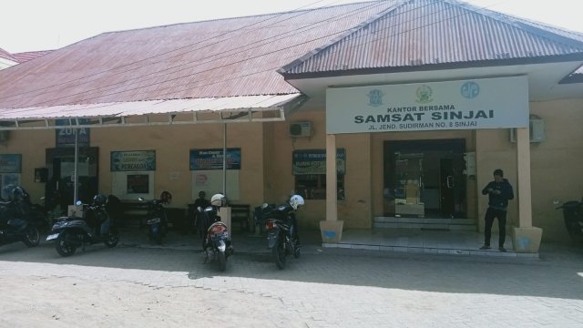 Kantor UPT Samsat Sinjai. (Ist)