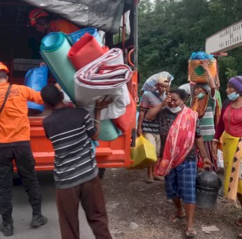 Hindari Jalur Lahar Dingin, Tim Sar Evakuasi 528 Warga Nurabelen