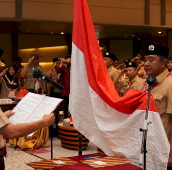 Sekjen Kwarnas Lantik Bahtiar Baharuddin Jadi Ketua Mabida Gerakan Pramuka Provinsi Sulsel