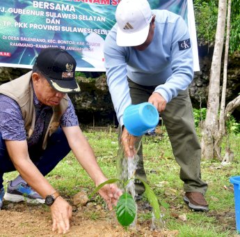 Pj Gubernur Sulsel Komitmen Tingkatkan Daya Tarik Wisata Rammang-rammang
