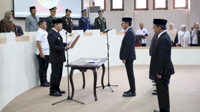 Suasana pelantikan Firman Pagarra sebagai Pj Sekda Kota Makassar di Ruang Sipakatau Balaikota Makassar, Rabu (10/1/2024). (Foto: Istimewa)