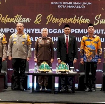 Jaga Sinergitas Demi Kelancaran Pemilu 2024, Ketua DPRD Makassar Hadiri Pelantikan Anggota KPPS
