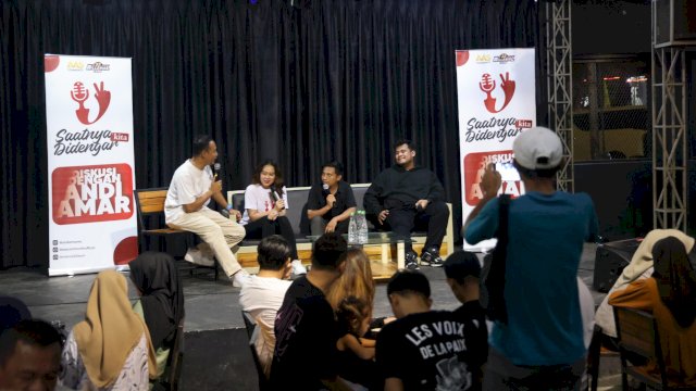 Caleg DPR RI Partai Gerindra Dapil Sulsel II, Andi Amar Ma'ruf Sulaiman menggelar diskusi 'Saatnya Didengar' di Teras Cafe, Kabupaten Bone, Minggu (28/1/2024). (Foto: Istimewa)