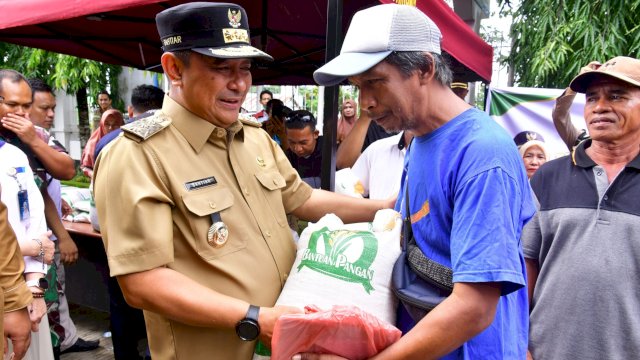 Launching Bantuan Pangan Kabupaten Maros 2024, Setiap Bulan Salurkan 147 Ton Beras