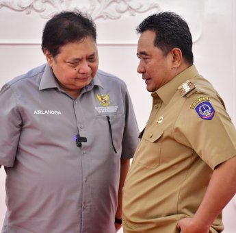 Menko Perekonomian Airlangga Dukung Upaya Pj Gubernur Sulsel Ajukan Tambahan KUR ke Pemerintah Pusat