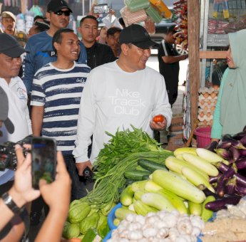 Pj Gubernur Bahtiar: Harga Kebutuhan Pokok di Jeneponto Stabil, Stok Aman
