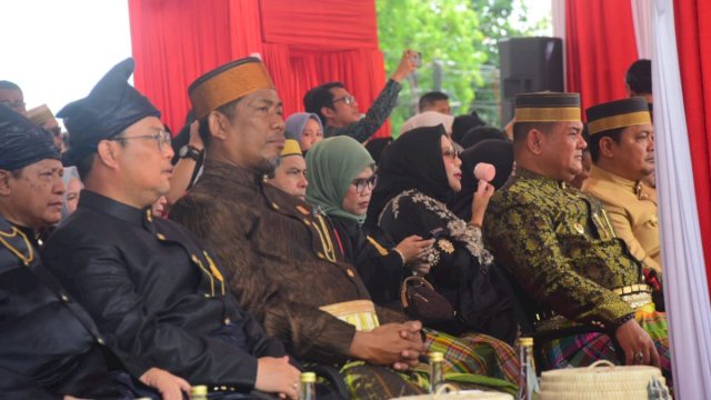 Ketua DPRD Sinjai, Jamaluddin, saat menghadiri HUT Bulukumba ke-64 di Lapangan Pemuda Kabupaten Bulukumba, Minggu (04/2/2024). (Istimewa)