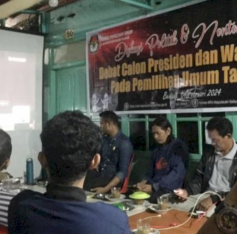Beda Pilihan Tetap Jalin Silaturahmi, KPU Selayar Gelar Diskusi Politik dan Nobar Debat Capres di Warkop