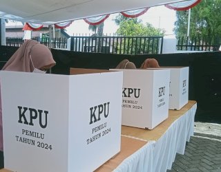 KPU Sinjai Tak Bolehkan Pemilih Bawa Handphone ke Bilik Suara
