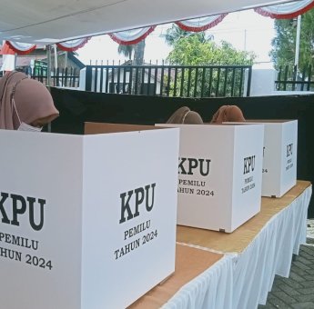 KPU Sinjai Tak Bolehkan Pemilih Bawa Handphone ke Bilik Suara