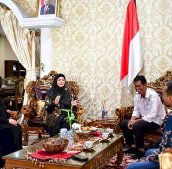 Lewat Senam Laha Bete, KORMI Beri Kejutan Untuk Pj Ketua PKK Sinjai