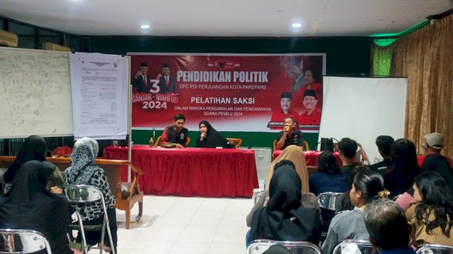 Ket : Pelatihan Saksi Pemilu PDIP Parepare di Hotel Graha (Foto : Mulyadi Ma'ruf / Republiknews.co.id)