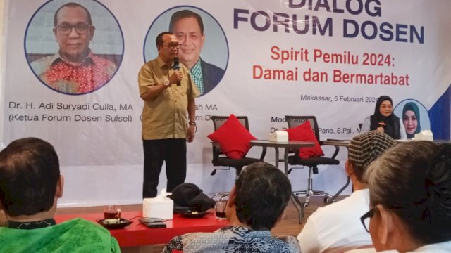 Forum Dosen Sulawesi Selatan menggelar dialog dengan tema 'Spirit Pemilu 2024: Damai dan Bermartabat' di Red Corner Cafe, Jalan Yusuf Dg Ngawing, Makassar, Senin (5/2/2024). (Foto: Istimewa)