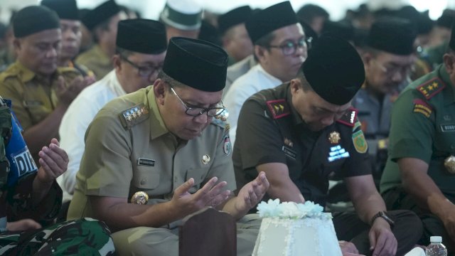 Wali Kota Makassar, Moh Ramdhan Pomanto saat menghadiri acara Doa dan Zikir Bersama di Masjid 99 Kubah, Makassar, Senin (12/2/2024). (Foto: Istimewa)