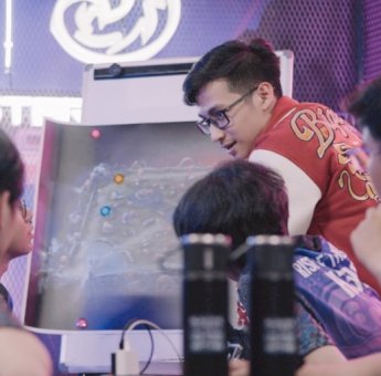Tri Dorong Kemampuan Talenta Esports Indonesia Menuju Dunia