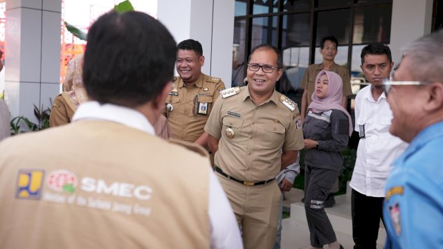 Wali Kota Makassar, Moh Ramdhan Pomanto saat meninjau langsung lokasi IPAL Losari Makassar, Senin (19/2/2024). (Foto: Istimewa)