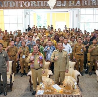 Forum Diskusi Aktual: Pj Wali Kota Parepare dan Kepala BSKDN Bahas Persiapan Pilkada 2024