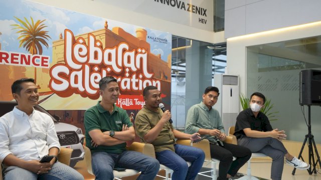 Marketing General Manager Kalla Toyota Suliadin, di sela-sela Prescon Lebaran Selebration by Kalla Toyota, di Showroom Kalla Toyota Alauddin, kemarin.