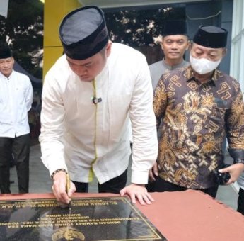 Adnan-Kio Safari Ramadan di Tompobulu, Resmikan Pos Pelayanan Publik