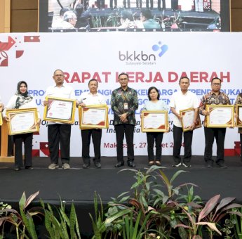 Prestasi Gemilang! Kota Parepare Raih Juara Pertama Capaian Pelayanan KB, Sabet 2 Penghargaan Tingkat Provinsi