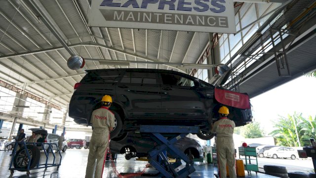 Bengkel resmi dan showroom Kalla Toyota tetap buka di hari libur pada 29 Maret 2024 sebagai peringatan Wafat Isa Almasih. (Dok. Kalla Toyota)