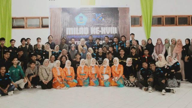 Organisasi daerah Himpunan Mahasiswa Wangiwangi atau Hipmawangi Makassar baru saja merayakan milad Ke-18 Tahun. (Dok. Hipmawangi Gowa)