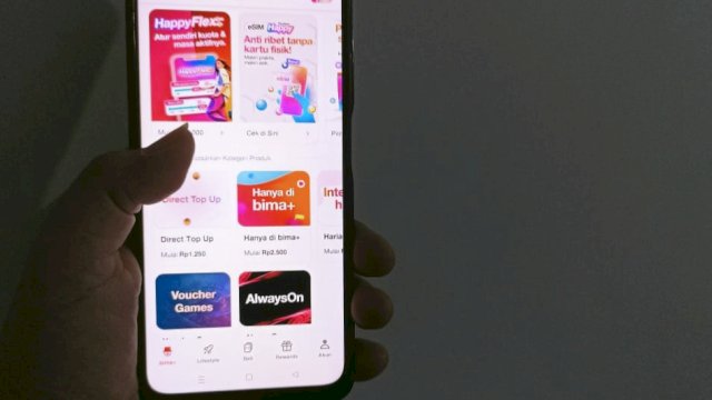 Melalui aplikasi bima+, Tri memperkenalkan berbagai fitur baru mulai dari konten hiburan, fitur gaming, paket internet HappyFlex, ekstra kuota tambahan, cashback, hingga rewards menarik. (Dok. Chaerani/Republiknews.co.id)