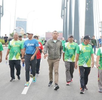 Pj Wali Kota Akbar Ali Apresiasi Komunitas Olahraga Jogging Healthy All Day Parepare