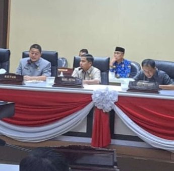Rapat Paripurna, Pemkot-DPRD Parepare Bahas Laporan Kinerja dan Pertanggungjawaban Wali Kota Tahun Anggaran 2023