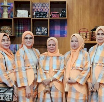 Ikut Inacraft 2024, Dekranasda Gowa Promosikan Sutera Cura’ Labba