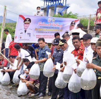 Tebar 100 Ribu Benih Ikan, Pj Gubernur Sulsel Ajak Masyarakat Rawat Bendungan Bili-bili