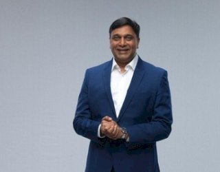 RUPSLB Indosat Perpanjang Jabatan Vikram Sinha Sebagai Presiden Direktur dan CEO