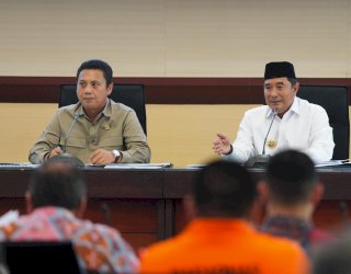 Terima Kunjungan Komisi V DPR RI, Pj Gubernur Bahtiar Perlihatkan Peta Administrasi Baru Sulsel