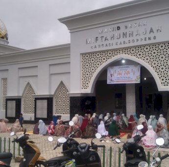 Pelaksanaan Shalat ID di Masjid Miftahunnajah Cangadi Penuh Berkah