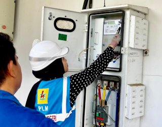 Srikandi Tangguh PLN Lalui Segala Tantangan Wujudkan Listrik Berkeadilan di Sulselrabar