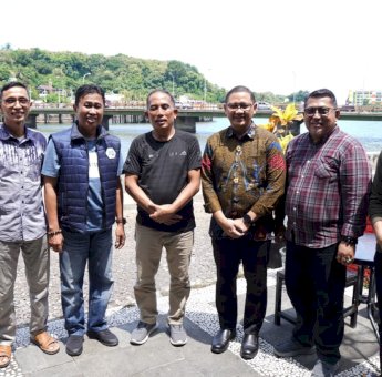 Pj Wali Kota Batu Aries Paewai Silaturahmi Keluarga Besar di Sulsel, Sempatkan Jajaki Kerjasama dengan Pemkot Parepare