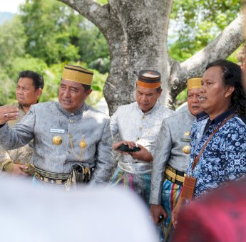 Hormati Warisan Leluhur, Pj Gubernur dan Kapolda Ziarah ke Makam Raja-Raja di Jera Lompoe Soppeng